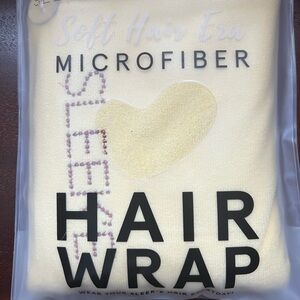 NWT Sleek’e Yellow Microfiber Hair Wrap